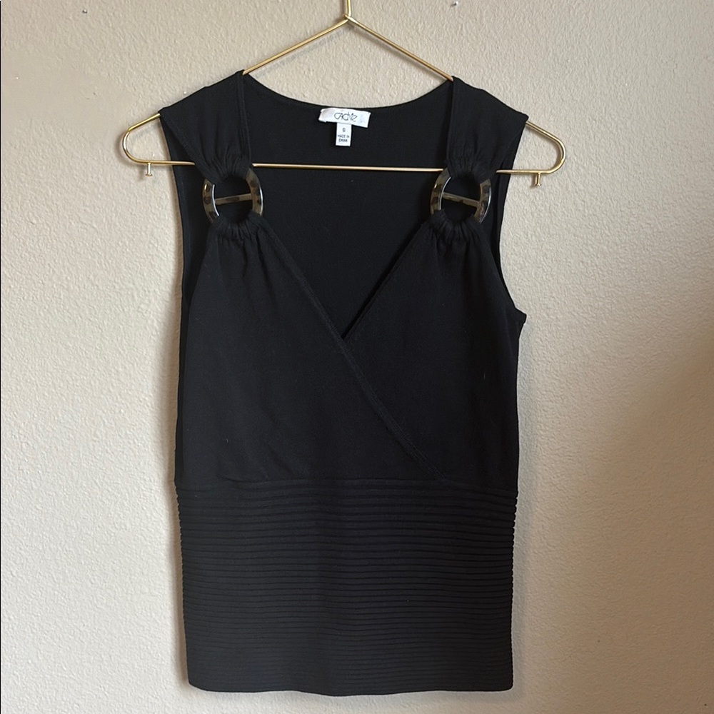Chic Black Sleeveless Top